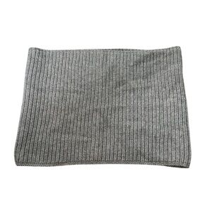 Gray Ribbed Knit Scarf